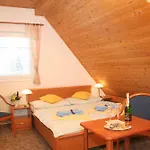 게스트하우스 Pension Harrachov 하라포프